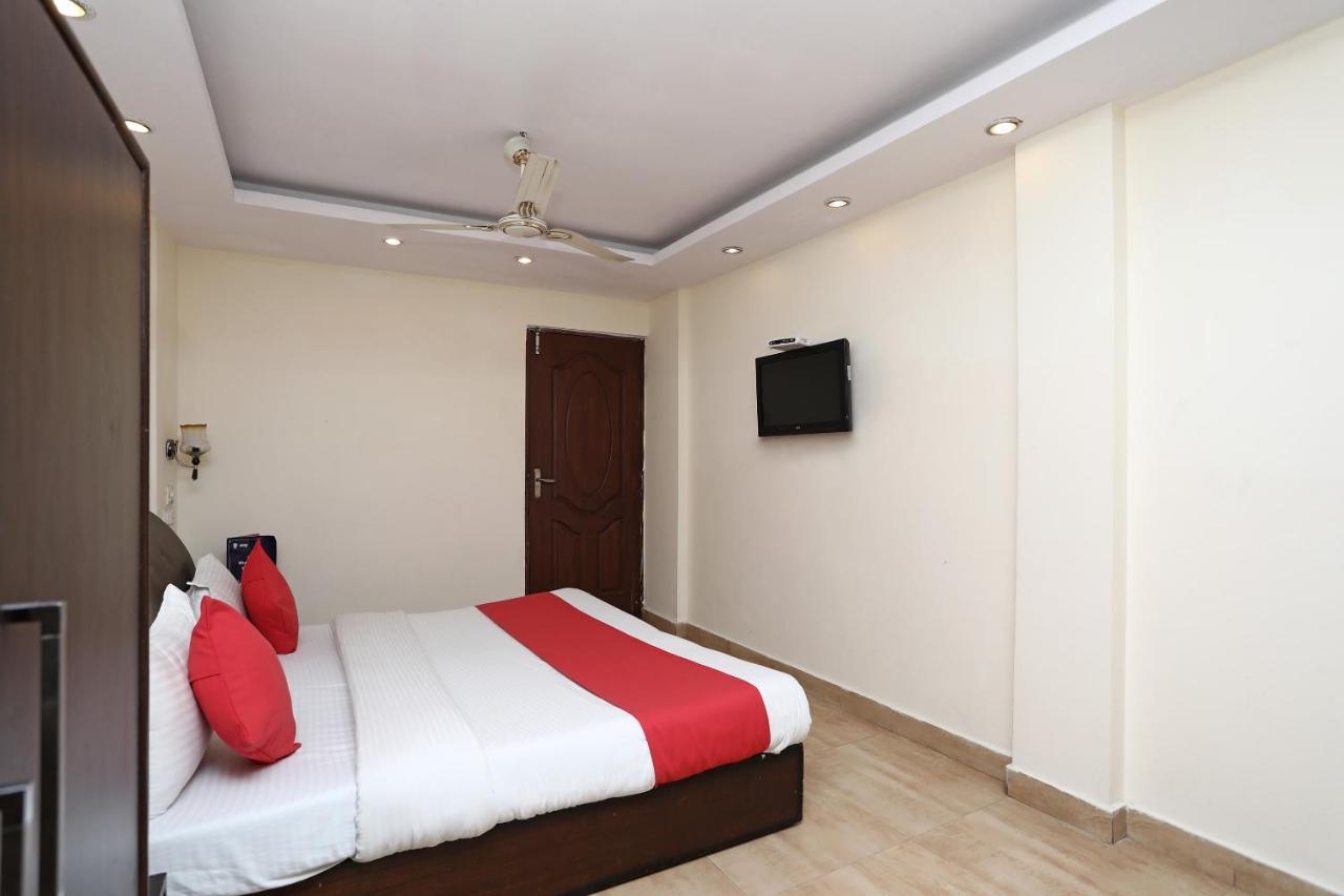 Oyo 4956 Hotel Maharaja Palace Kanpur Zewnętrze zdjęcie