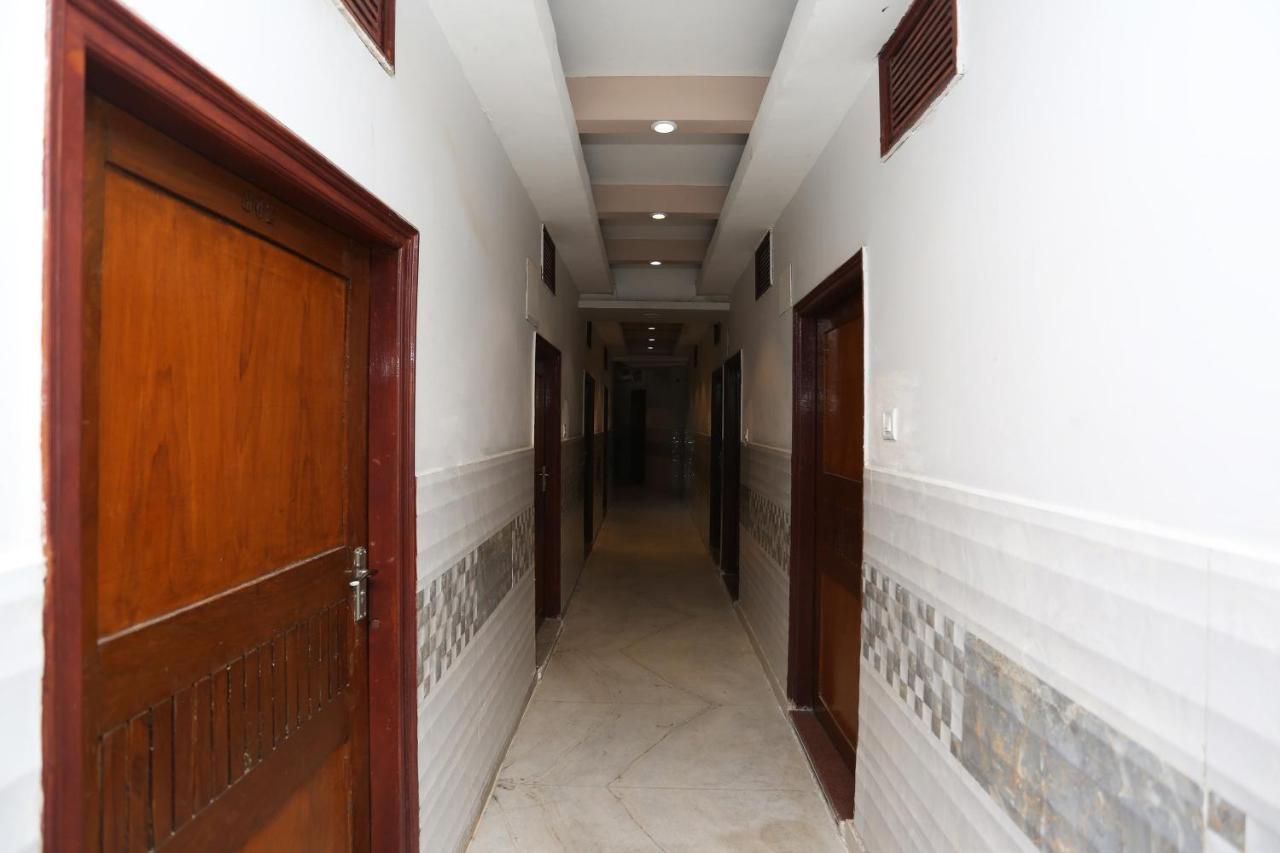 Oyo 4956 Hotel Maharaja Palace Kanpur Zewnętrze zdjęcie