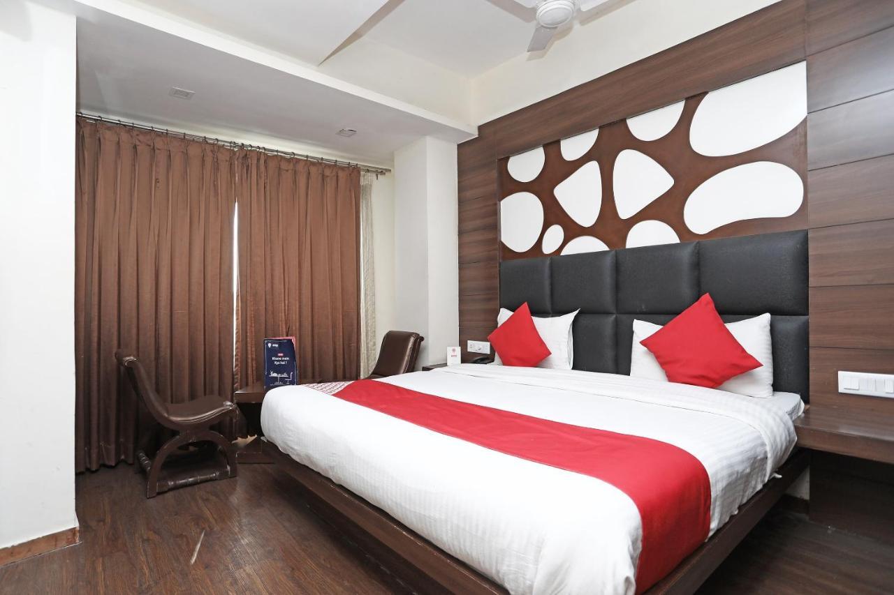 Oyo 4956 Hotel Maharaja Palace Kanpur Zewnętrze zdjęcie