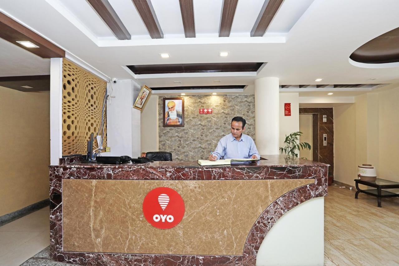 Oyo 4956 Hotel Maharaja Palace Kanpur Zewnętrze zdjęcie