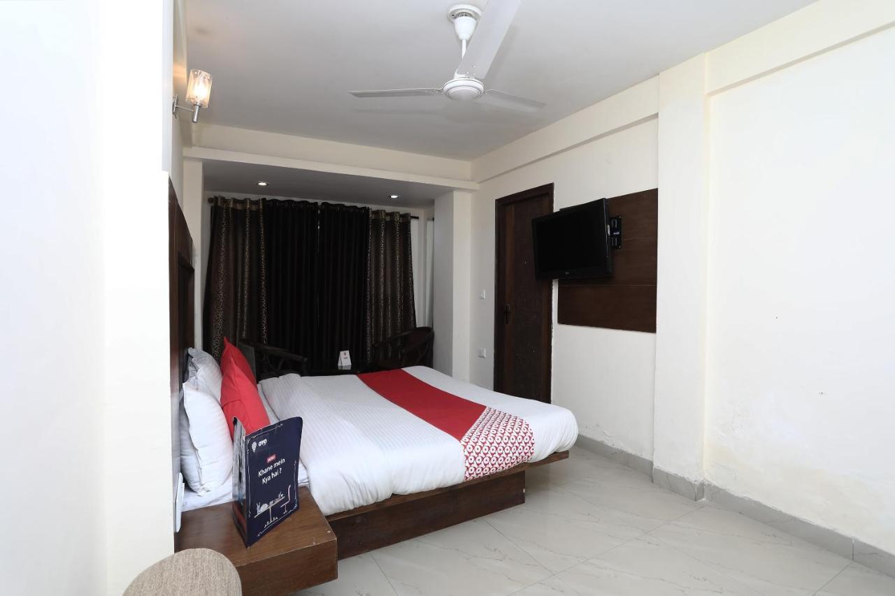 Oyo 4956 Hotel Maharaja Palace Kanpur Zewnętrze zdjęcie
