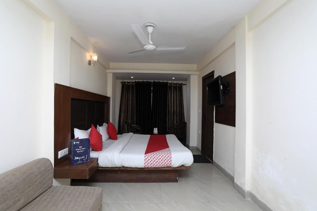 Oyo 4956 Hotel Maharaja Palace Kanpur Zewnętrze zdjęcie