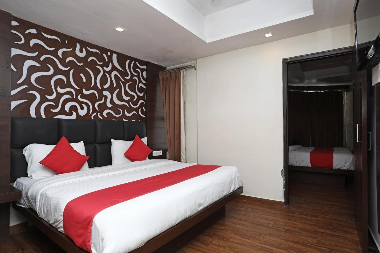 Oyo 4956 Hotel Maharaja Palace Kanpur Zewnętrze zdjęcie