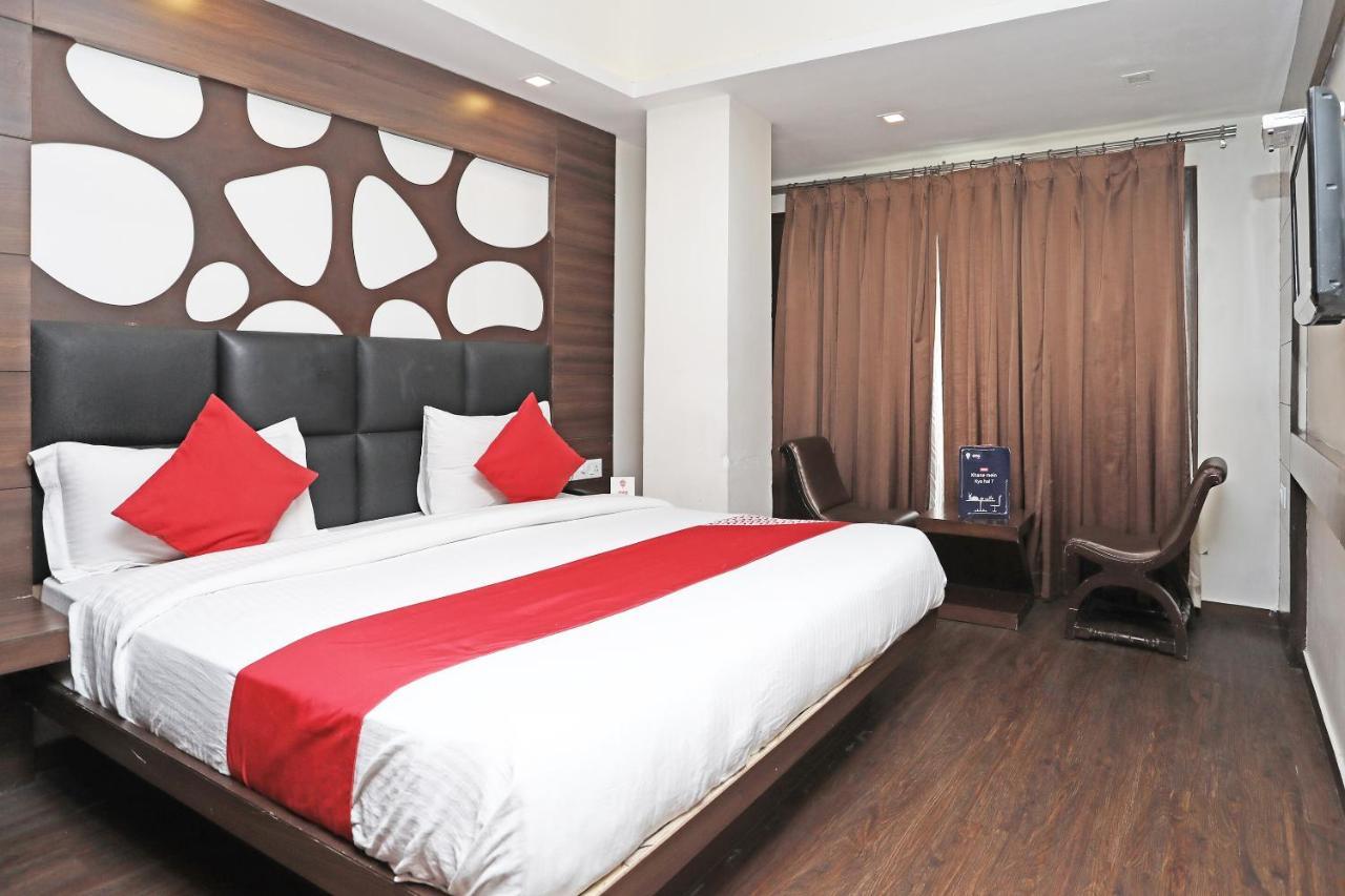 Oyo 4956 Hotel Maharaja Palace Kanpur Zewnętrze zdjęcie
