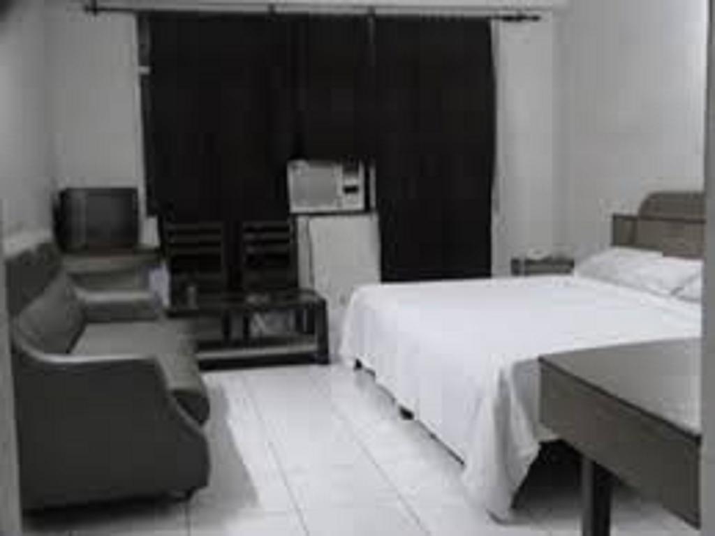 Oyo 4956 Hotel Maharaja Palace Kanpur Zewnętrze zdjęcie