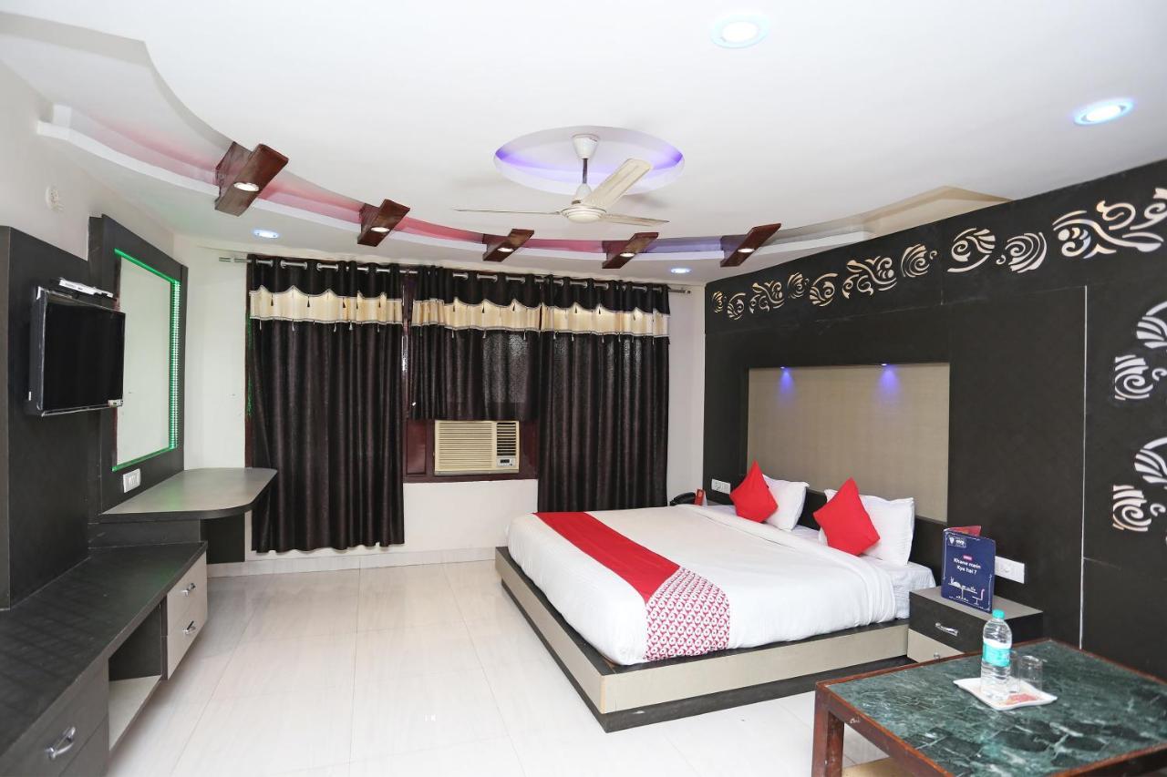 Oyo 4956 Hotel Maharaja Palace Kanpur Zewnętrze zdjęcie