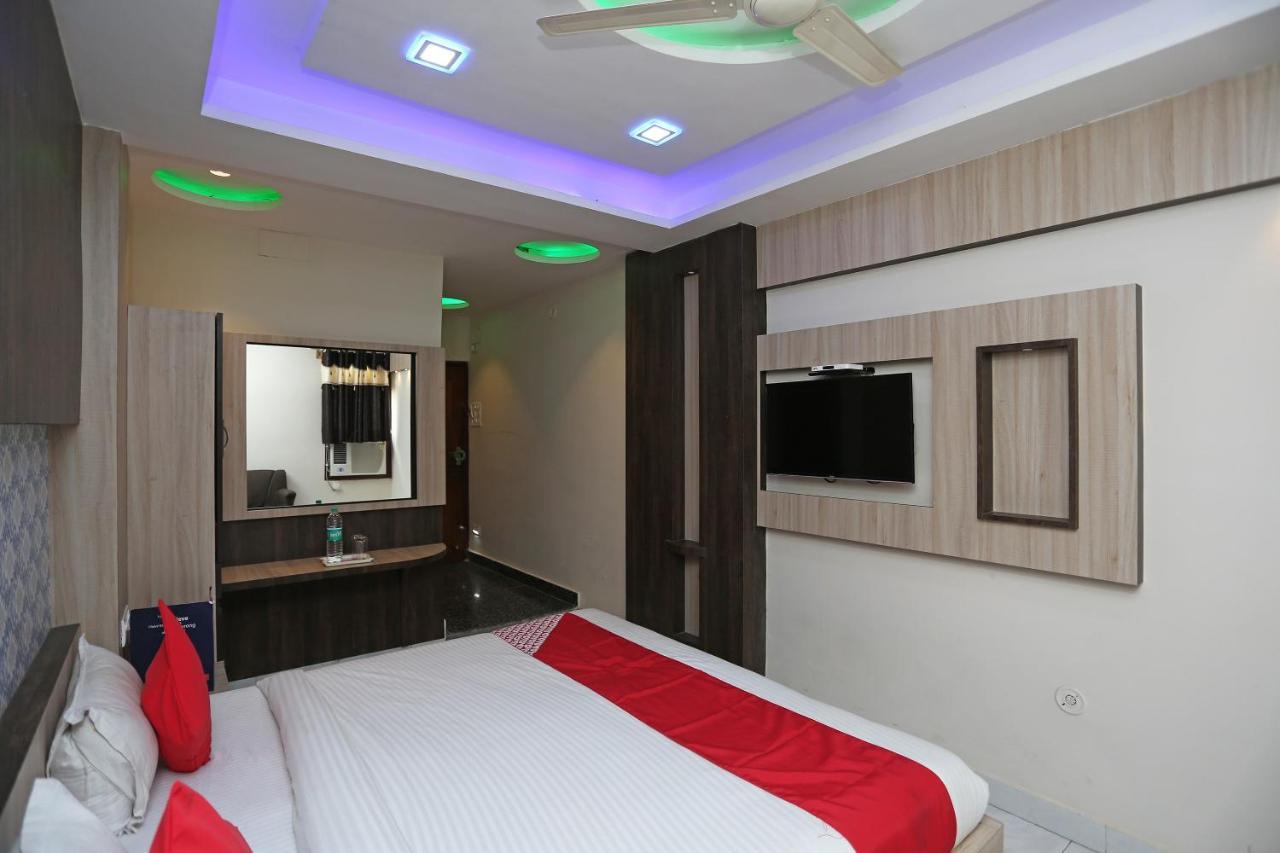 Oyo 4956 Hotel Maharaja Palace Kanpur Zewnętrze zdjęcie